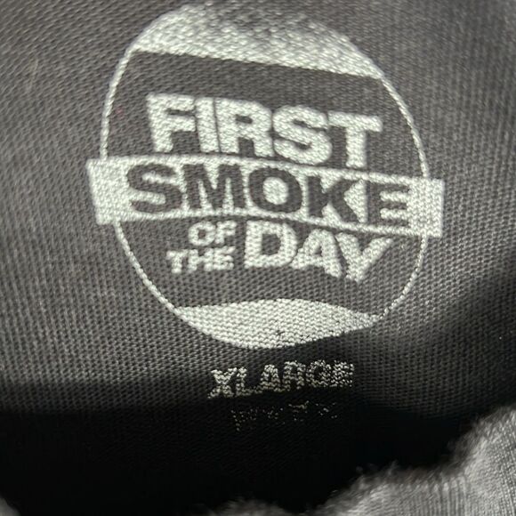 🔥🔥 FAMILY TIES FIRST SMOKE OF THE DAY NYC Podcast RARE T-Shirt Sz XL - PERFECT - Picture 7 of 7